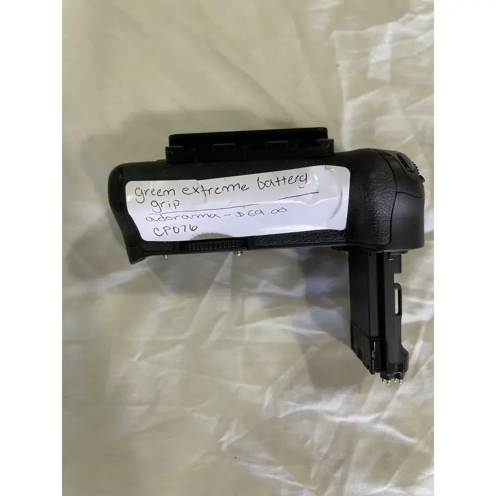 Green Extreme Battery Grip GXBGE20 for Canon EOS 5D Mark IV BG-E20
